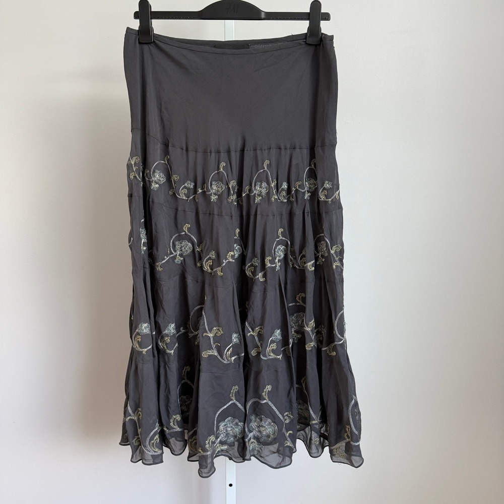 Jones New York Woman Steel Gray Silk Embroidered Fairy Maxi Skirt Size 14W NWT‎